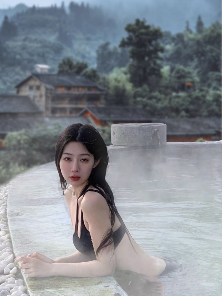 ชุดว่ายน้ำวันพีซสีพื้นสำหรับฤด - Bath บทวิจารณ์และราคา